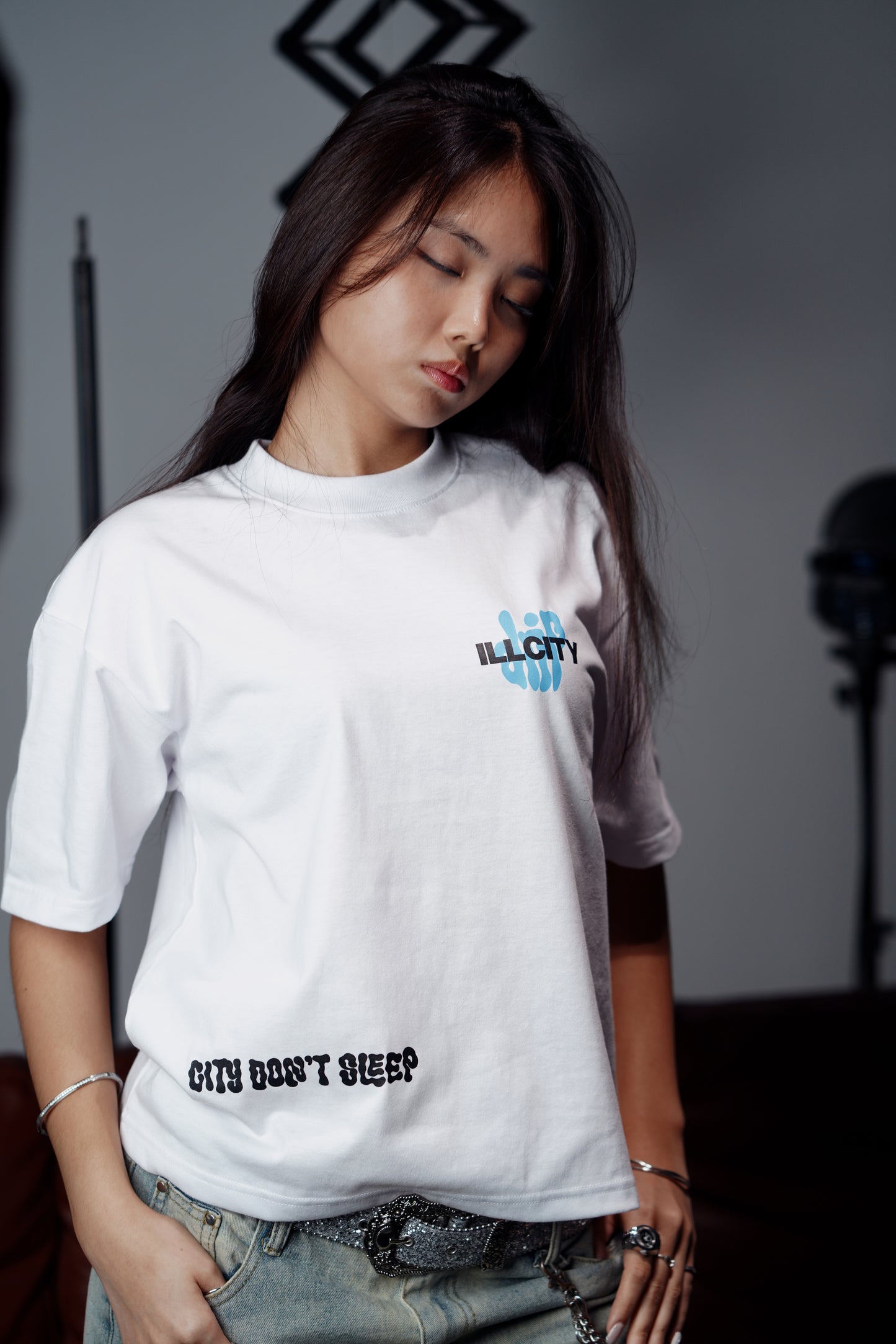 City Don't Sleep - White